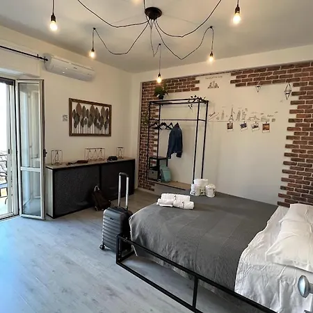 Alojamento de Acomodação e Pequeno-almoço Da Me Crotone